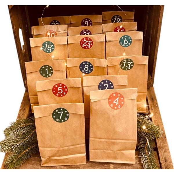 Adventskalender fertig gefüllt mit Geschenken 24 Tüten - Natur