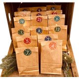 Adventskalender fertig gefüllt mit Geschenken 24...