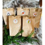 Adventskalender fertig gefüllt mit Geschenken 24...